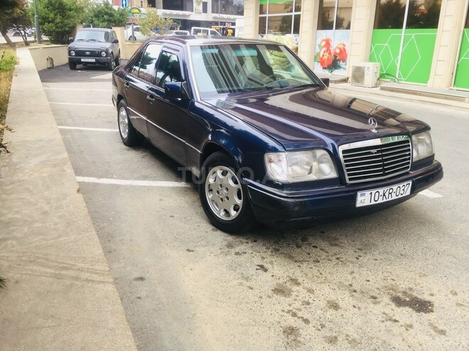 Mercedes E 280 1995, 324,000 km - 2.8 l - Bakı