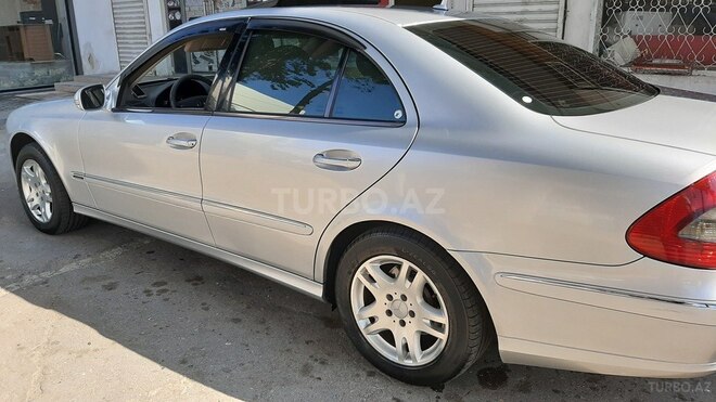 Mercedes E 220 2006, 335,000 km - 2.2 l - Bakı