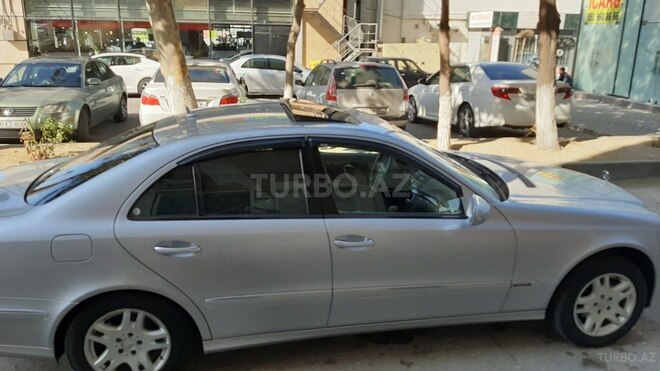 Mercedes E 220 2006, 335,000 km - 2.2 l - Bakı