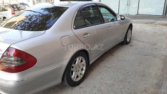 Mercedes E 220 2006, 335,000 km - 2.2 l - Bakı