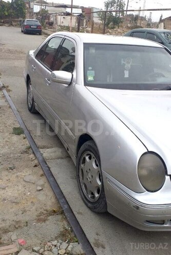 Mercedes E 270 2000, 550,000 km - 2.7 l - Bakı