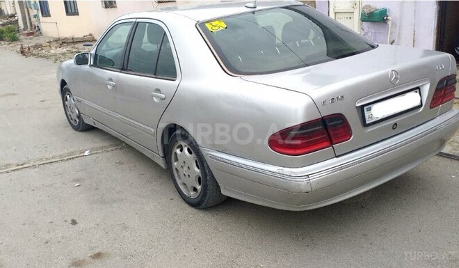 Mercedes E 270 2000, 550,000 km - 2.7 l - Bakı