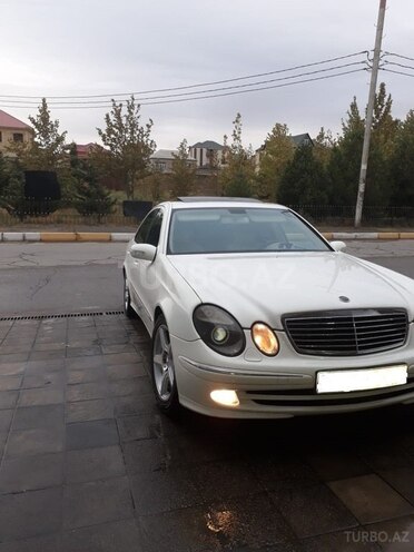 Mercedes E 240 2003, 200,000 km - 2.4 л - Bakı