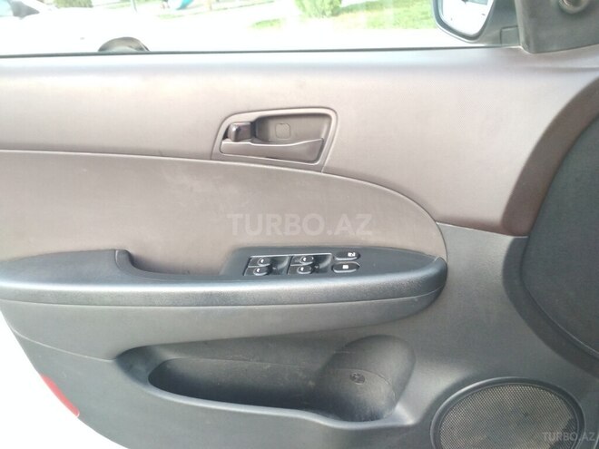 Hyundai i30 2011, 157,000 km - 1.6 л - Gəncə