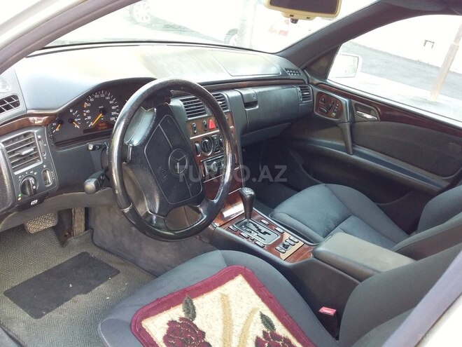 Mercedes E 280 1996, 999,999 km - 2.8 л - Xırdalan