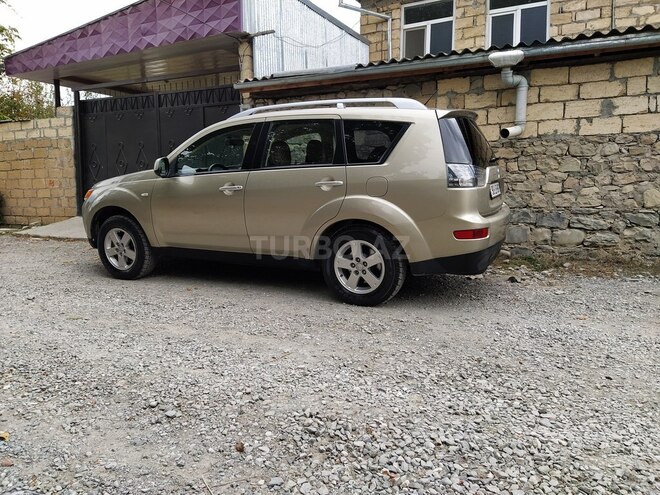 Mitsubishi Outlander 2007, 235,210 km - 2.4 л - İsmayıllı