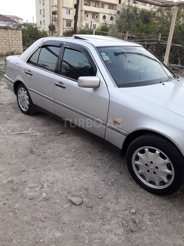 Mercedes C 220 1996, 250,000 km - 2.2 l - Salyan