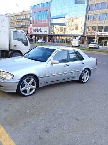 Mercedes C 240 1999, 330,000 km - 2.4 l - Bakı