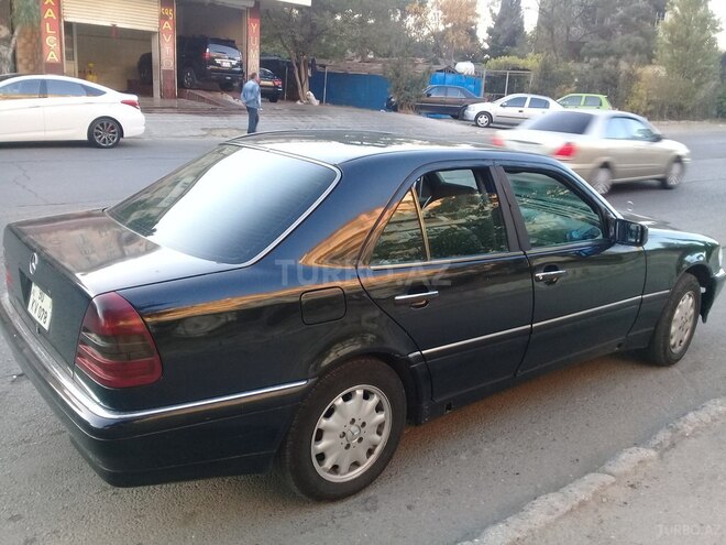 Mercedes C 220 1995, 298,400 km - 2.2 l - Bakı