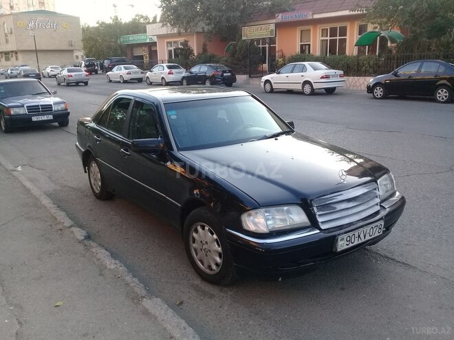 Mercedes C 220 1995, 298,400 km - 2.2 l - Bakı