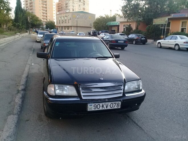 Mercedes C 220 1995, 298,400 km - 2.2 l - Bakı