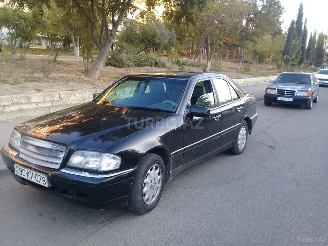Mercedes C 220 1995, 298,400 km - 2.2 l - Bakı