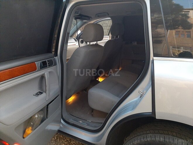 Volkswagen Touareg 2006, 175,000 km - 3.2 l - Sumqayıt