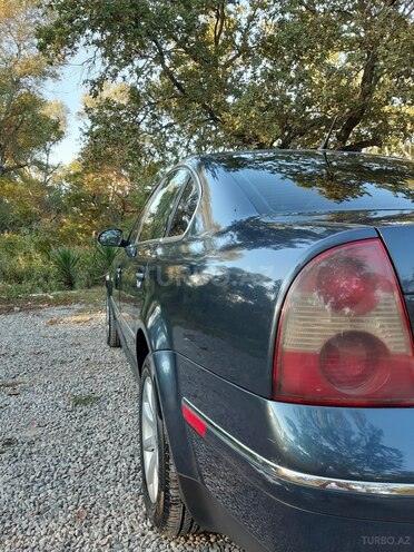 Volkswagen Passat 2004, 228,257 km - 1.8 l - Xaçmaz