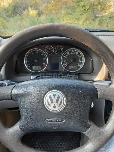 Volkswagen Passat 2004, 228,257 km - 1.8 l - Xaçmaz