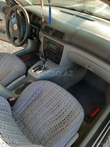 Volkswagen Passat 2004, 228,257 km - 1.8 l - Xaçmaz