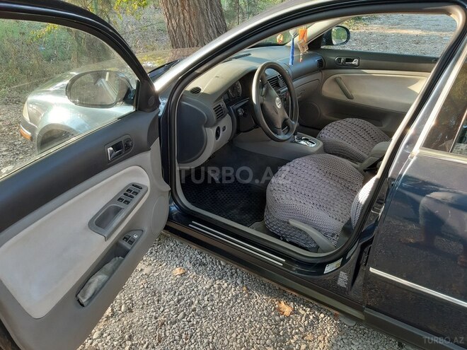 Volkswagen Passat 2004, 228,257 km - 1.8 l - Xaçmaz