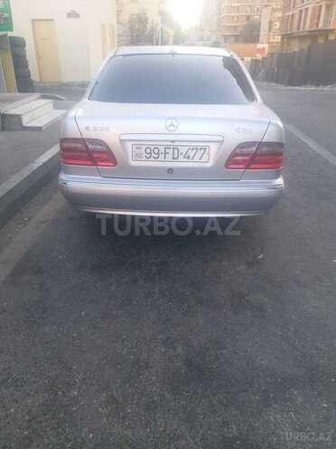 Mercedes E 220 2000, 245,000 km - 2.2 l - Bakı