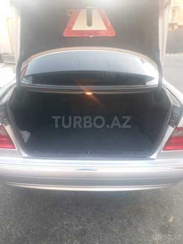 Mercedes E 220 2000, 245,000 km - 2.2 l - Bakı