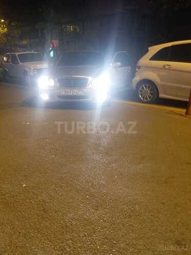 Mercedes E 220 2000, 245,000 km - 2.2 l - Bakı