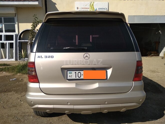 Mercedes ML 320 2002, 355,000 km - 3.2 l - Biləsuvar