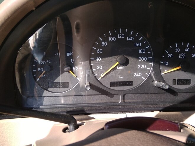 Mercedes ML 320 2002, 355,000 km - 3.2 l - Biləsuvar
