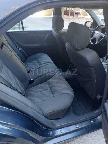 Mercedes E 270 2001, 258,394 km - 2.7 l - Sumqayıt