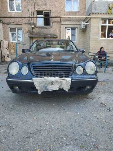 Mercedes E 270 2001, 258,394 km - 2.7 l - Sumqayıt