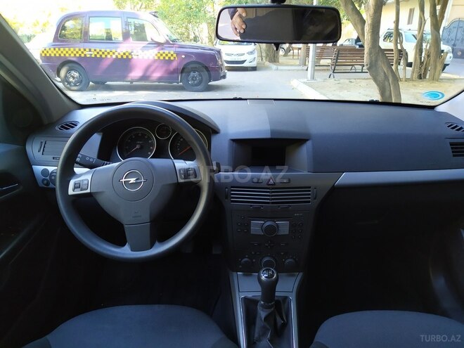 Opel Astra 2005, 123,000 km - 1.4 л - Bakı
