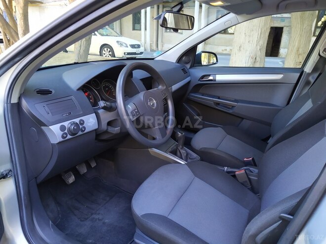 Opel Astra 2005, 123,000 km - 1.4 л - Bakı
