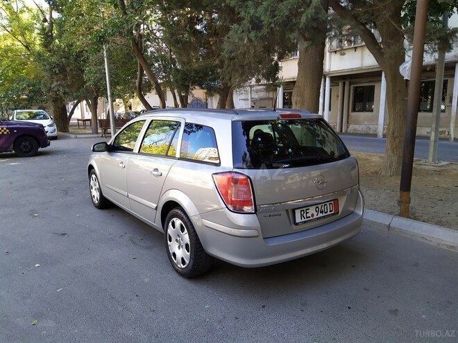 Opel Astra 2005, 123,000 km - 1.4 л - Bakı