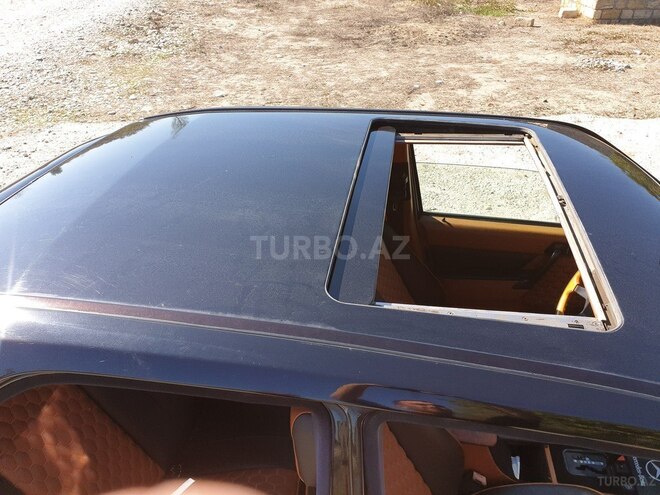Mercedes 190 1989, 380,000 km - 2.0 l - Xudat
