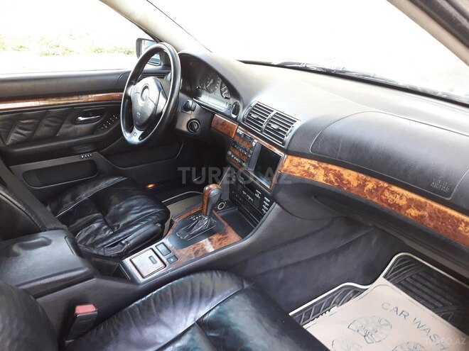 BMW 528 2000, 289,300 km - 2.8 l - Sumqayıt