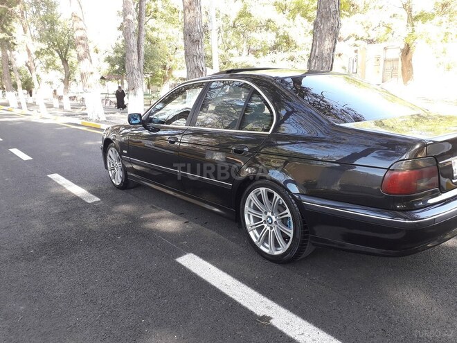 BMW 528 2000, 289,300 km - 2.8 l - Sumqayıt