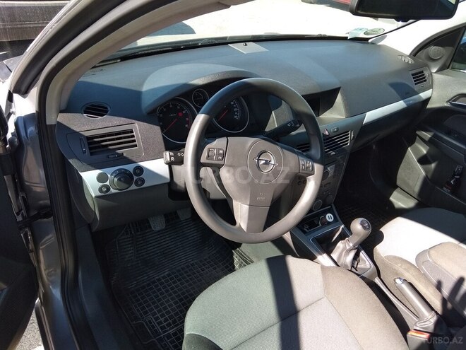 Opel Astra 2005, 128,000 km - 1.4 l - Bakı