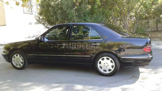 Mercedes E 280 2000, 203,000 km - 2.8 л - Bakı