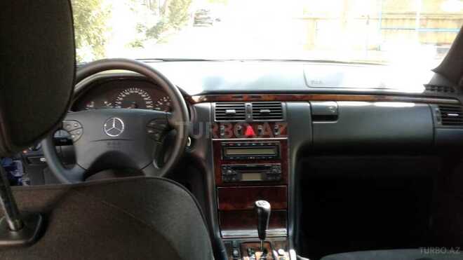 Mercedes E 280 2000, 203,000 km - 2.8 л - Bakı
