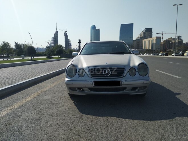 Mercedes E 320 2000, 370,000 km - 3.2 l - Bakı
