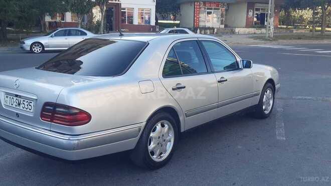 Mercedes E 240 1998, 224,000 km - 2.4 l - Bakı