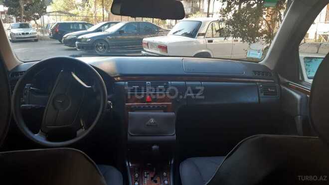 Mercedes E 240 1998, 224,000 km - 2.4 l - Bakı
