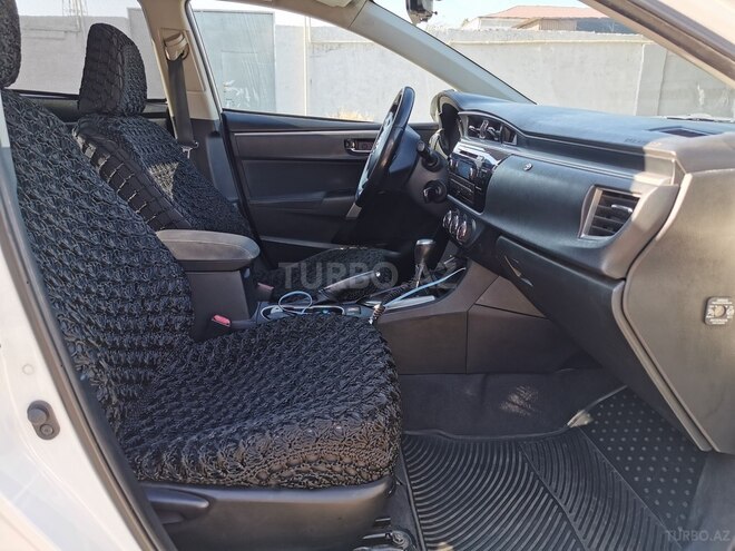 Toyota Corolla 2013, 134,000 km - 1.6 л - Bakı
