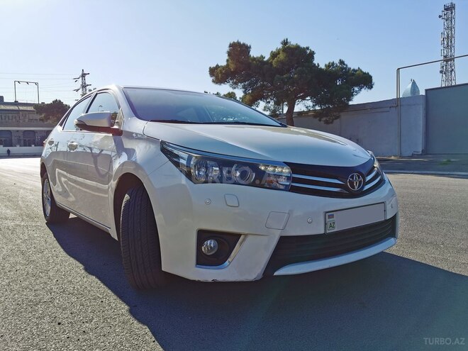 Toyota Corolla 2013, 134,000 km - 1.6 л - Bakı