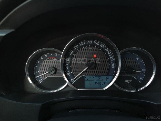 Toyota Corolla 2013, 134,000 km - 1.6 л - Bakı