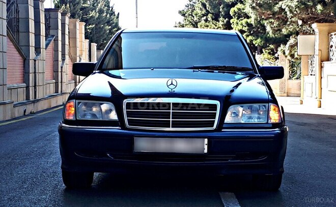 Mercedes C 180 2000, 320,000 km - 1.8 л - Bakı