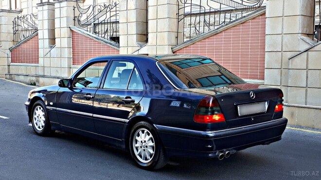 Mercedes C 180 2000, 320,000 km - 1.8 л - Bakı