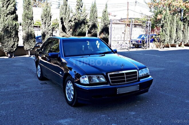 Mercedes C 180 2000, 320,000 km - 1.8 л - Bakı