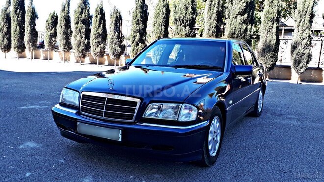 Mercedes C 180 2000, 320,000 km - 1.8 л - Bakı