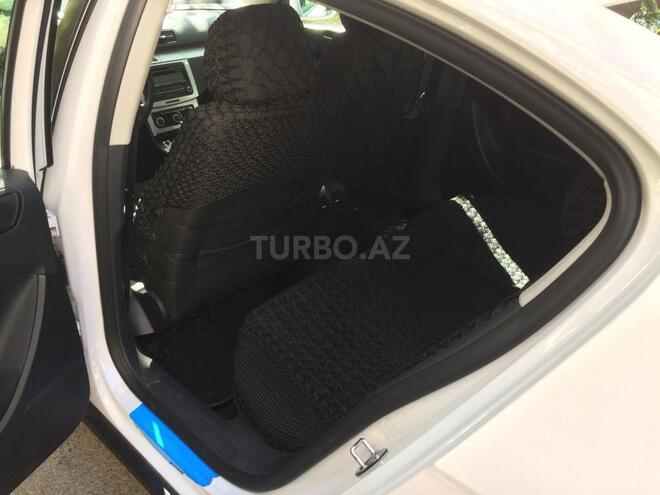 Volkswagen Passat 2010, 64,000 km - 1.8 l - Bakı