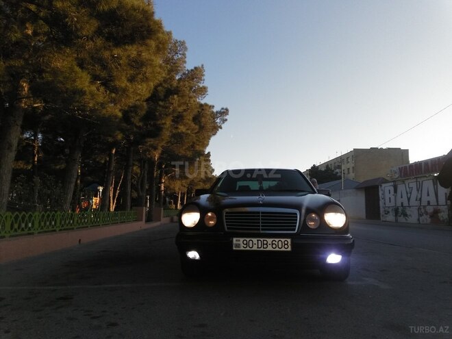 Mercedes E 230 1996, 345,000 km - 2.3 л - Bakı