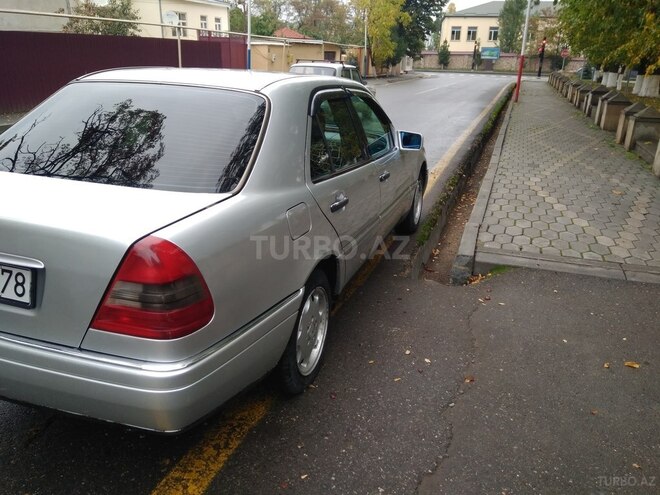 Mercedes C 200 1995, 315,000 km - 2.0 л - Qusar
